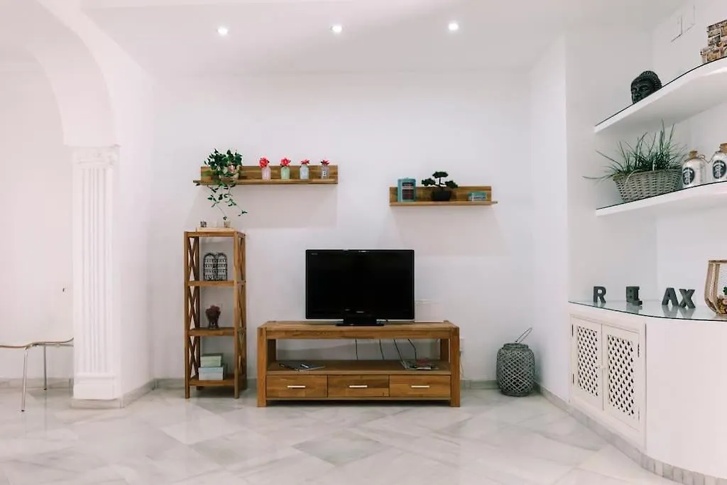 Wonderful 3 Bedroom Flat In The Heart Of Triana Seville