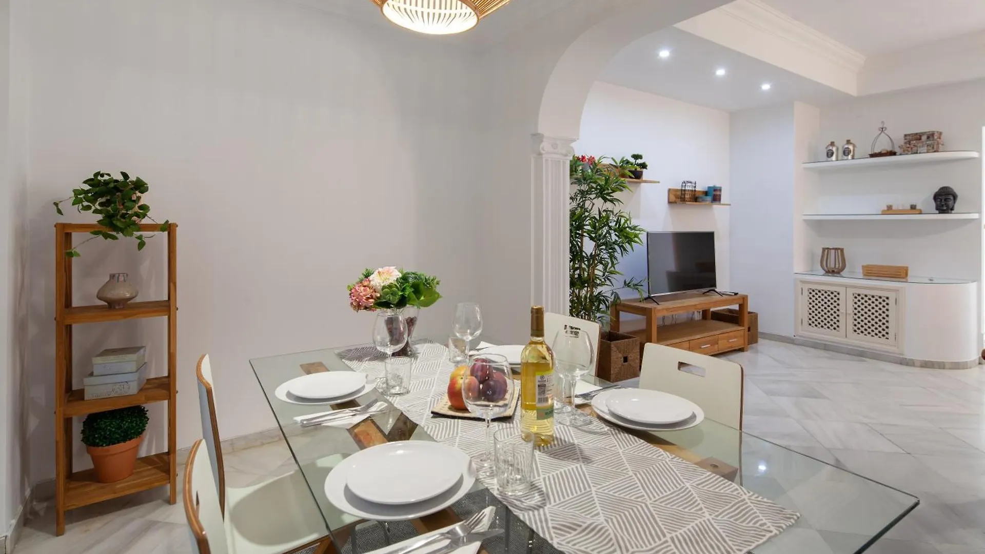 Apartment Wonderful 3 Bedroom Flat In The Heart Of Triana Seville