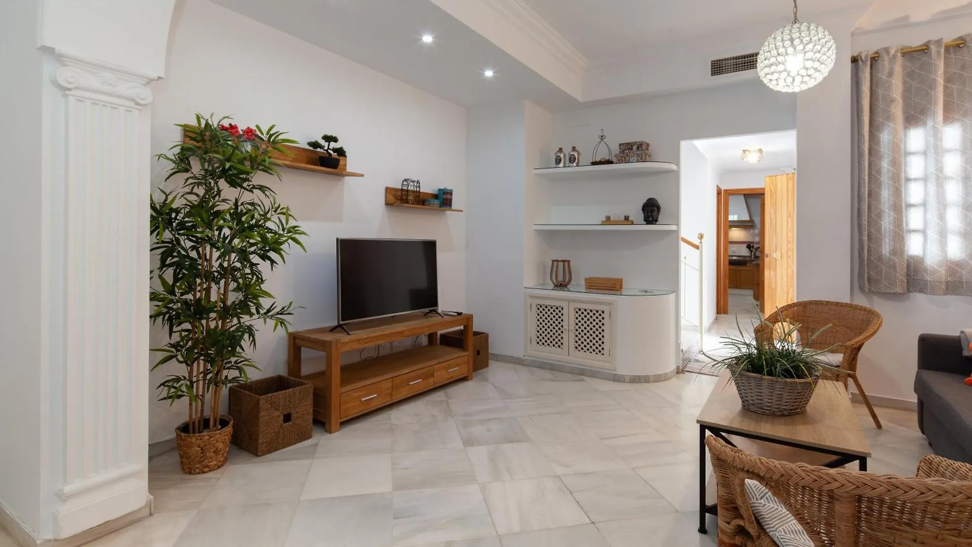 Wonderful 3 Bedroom Flat In The Heart Of Triana Seville 0*,  Spain