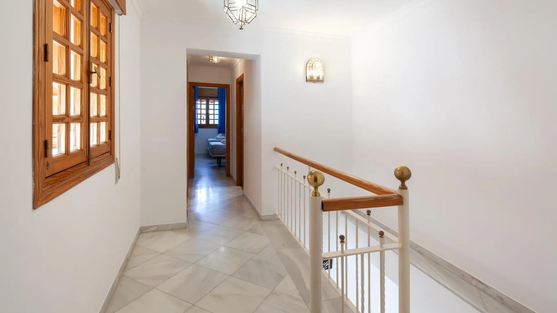 Wonderful 3 Bedroom Flat In The Heart Of Triana Seville Apartment