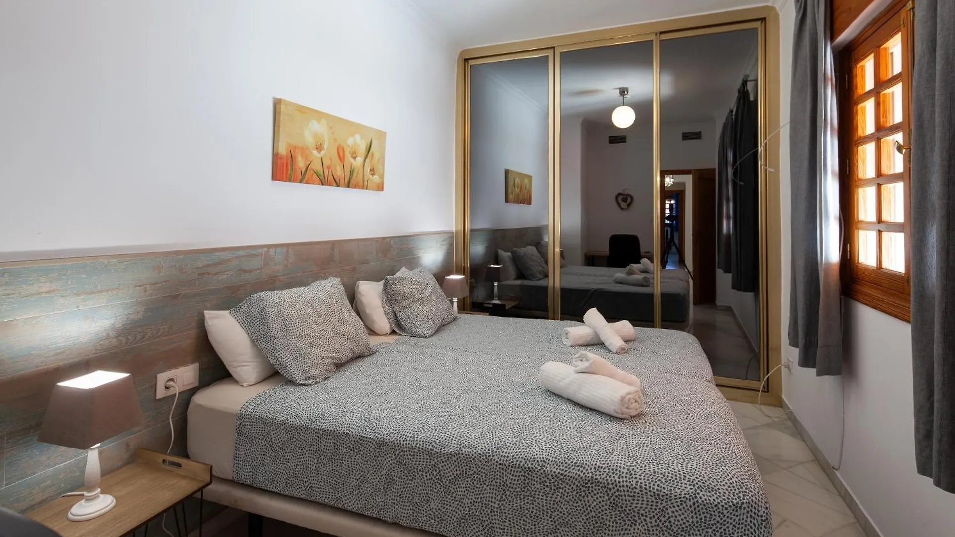 Wonderful 3 Bedroom Flat In The Heart Of Triana Seville Spain