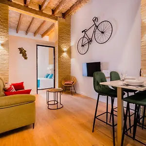 Apartment Diseno Triana 2, Seville