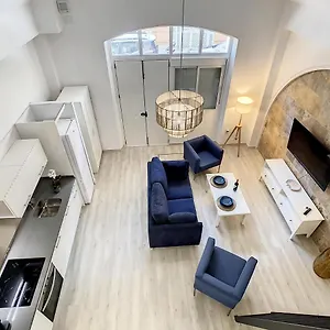 Apartamento Apartcity Triana, Sevilla