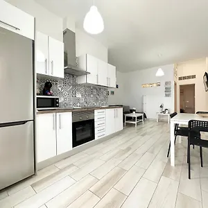  Apartamento Luna En Centro, 1 Min De La Playa, Cocina Completa Y Wifi España